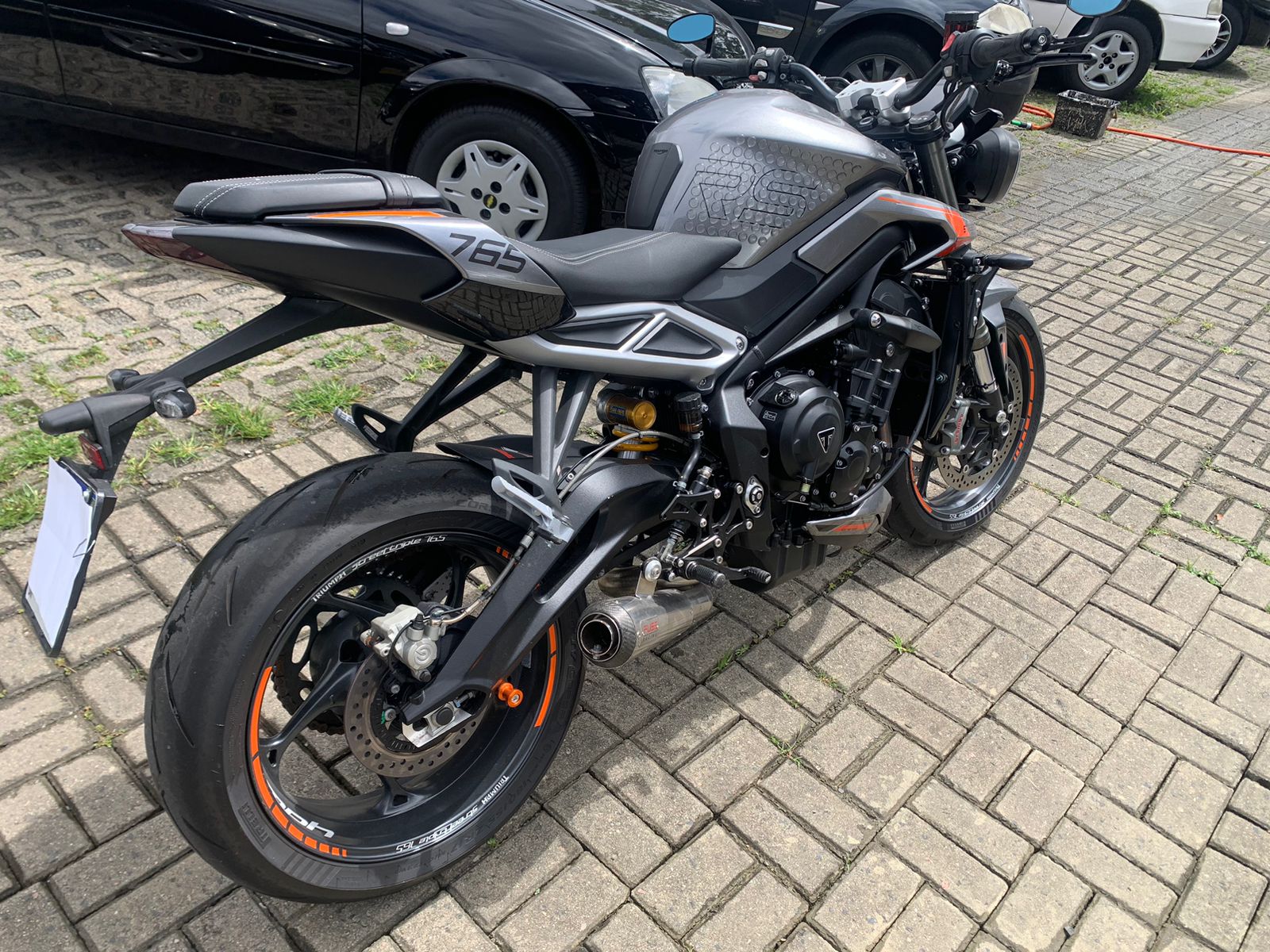 TRIUMPH STREET TRIPLE